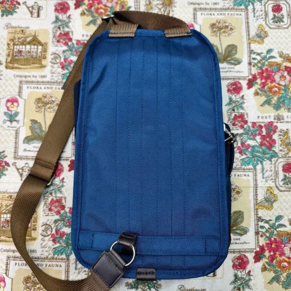 🌞Tumi Alpha Bravo Monterey Sling Bag - Picture 2 of 7